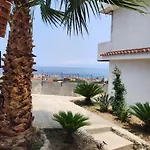 펜션 Residenza L'orizzonte Infinito *