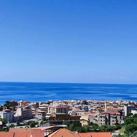 Holiday home Residenza L'orizzonte Infinito