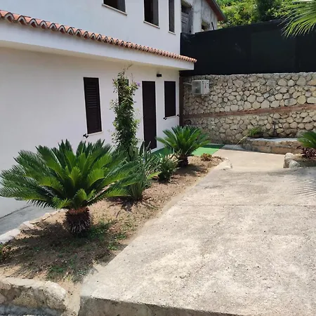 Holiday home Residenza L'orizzonte Infinito