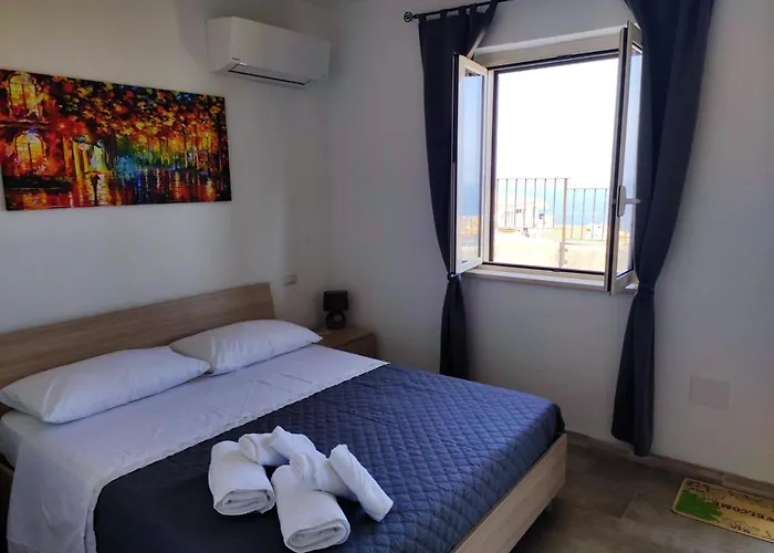 Feriehus Residenza L'orizzonte Infinito *